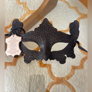 Elegant Black Masquerade Mask
